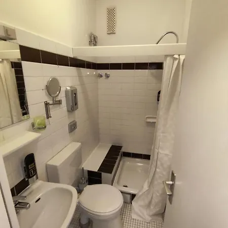 فندق Gaestehaus Am Bahnhof