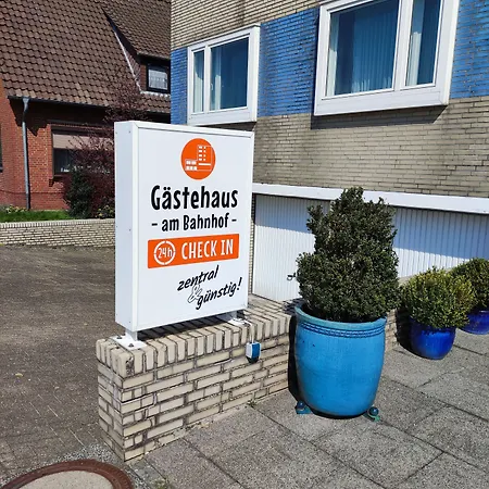 Gaestehaus Am Bahnhof فندق *
