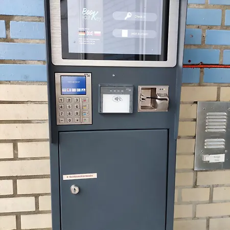 Gaestehaus Am Bahnhof فندق فيشتا