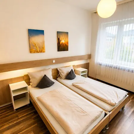 Gaestehaus Am Bahnhof Vechta, Smart Check, Wlan & Parkplatz Hotel